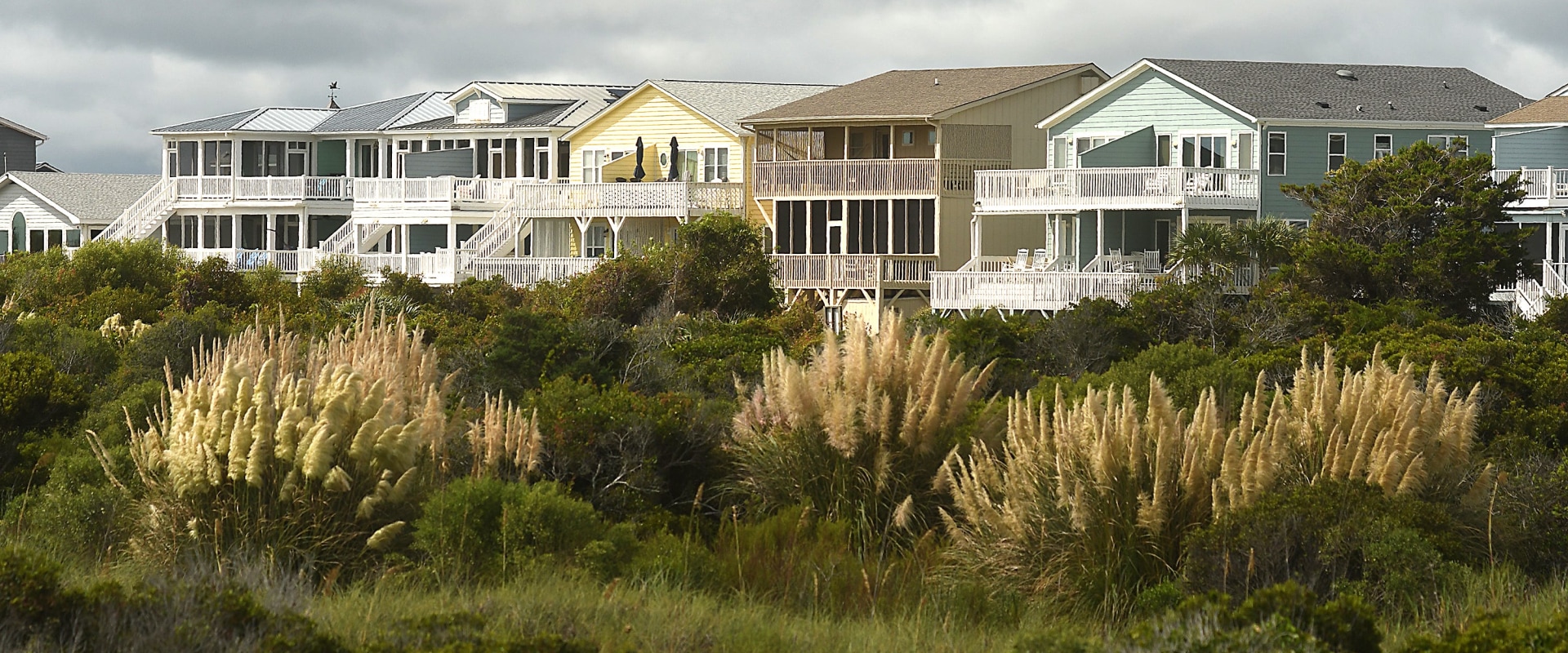 What is the cheapest beach town in north carolina?