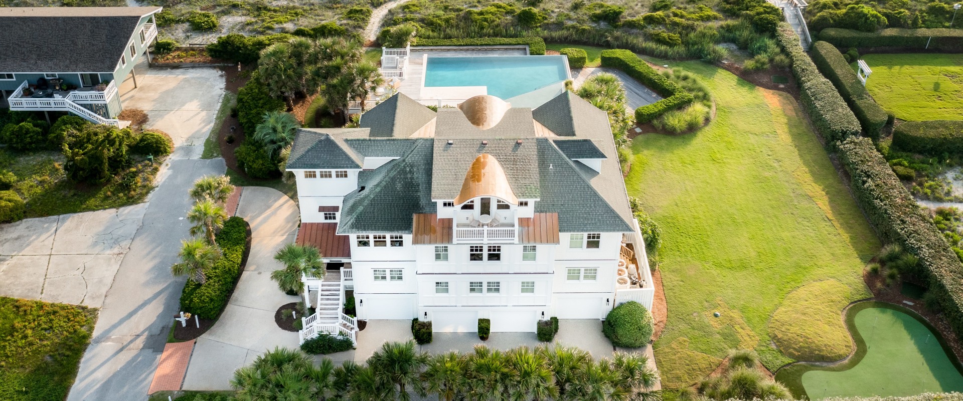 What are the richest beach towns in nc?