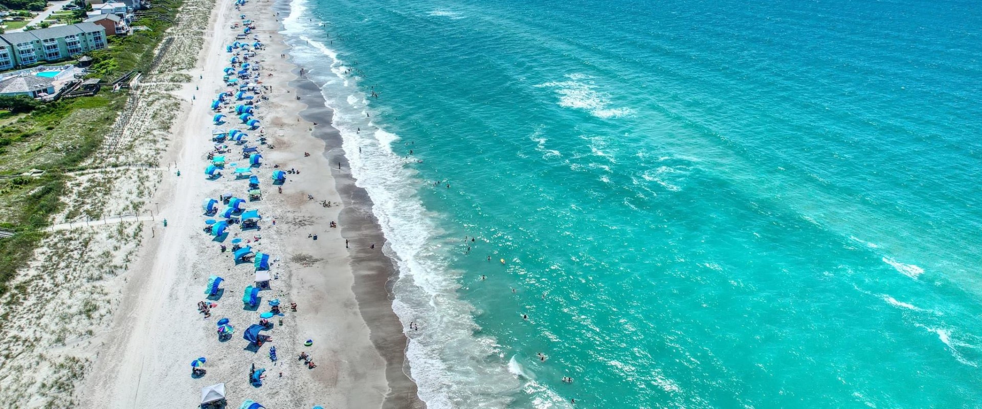 Why is wrightsville beach water so clear?